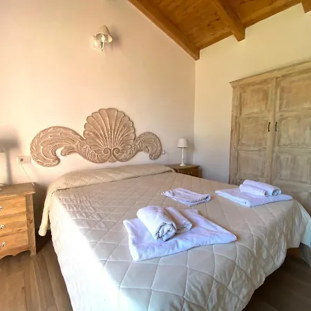 Oda ve Kahvaltı Quadrifoglio San Teodoro (Sardinia)