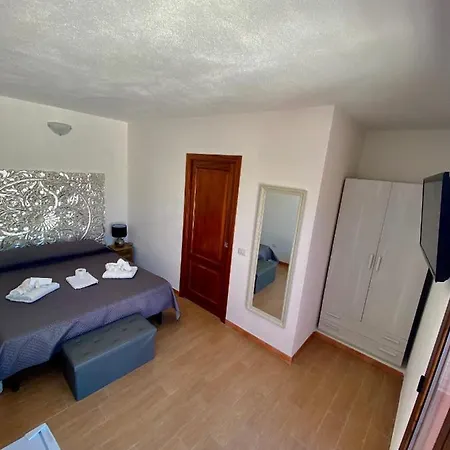 Quadrifoglio Affittacamere Bed & Breakfast San Teodoro (Sardinia)