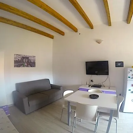 Quadrifoglio Affittacamere Bed & Breakfast *